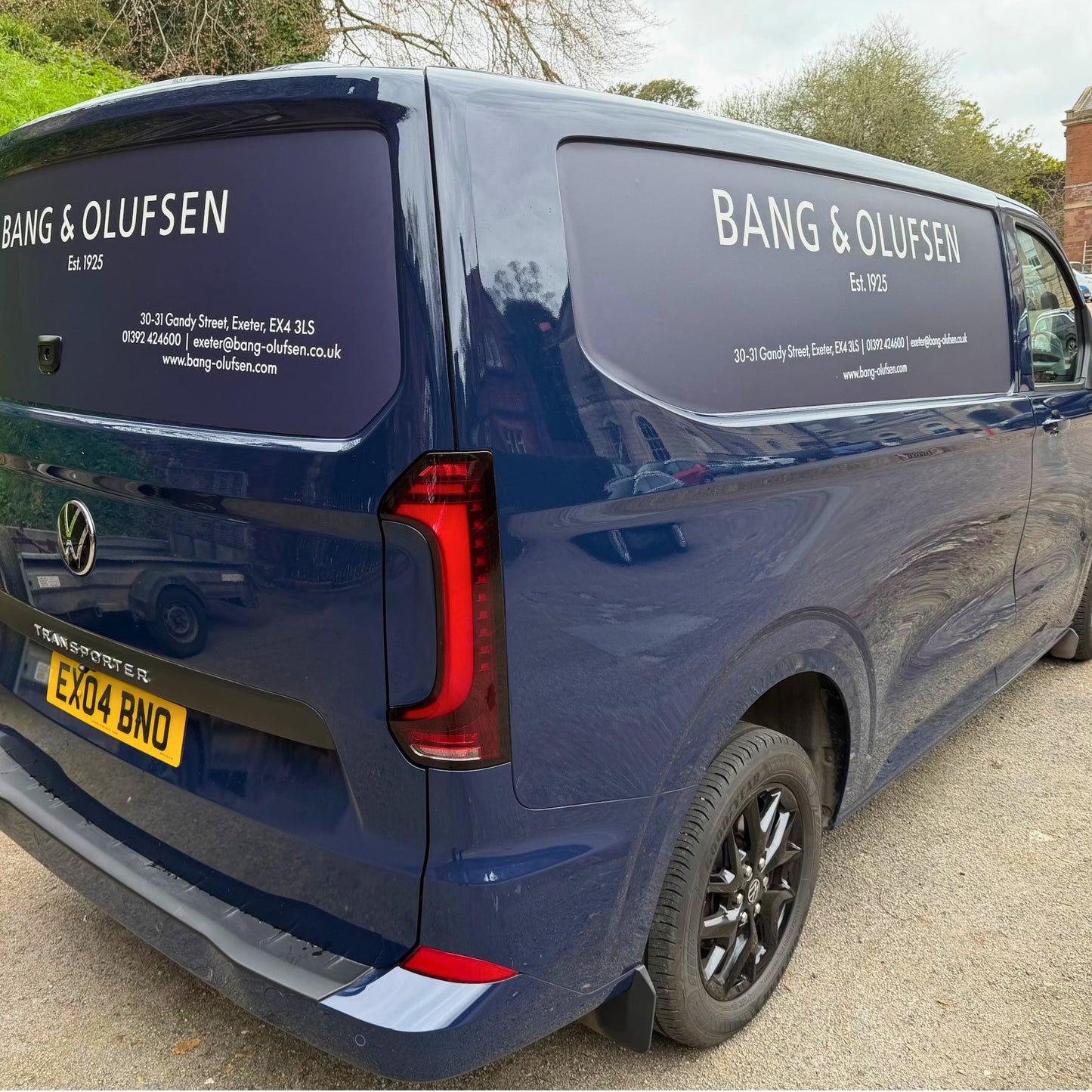 Magnetic van signs