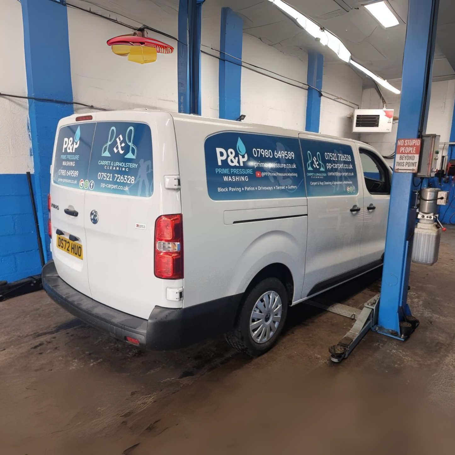 Magnetic van signs