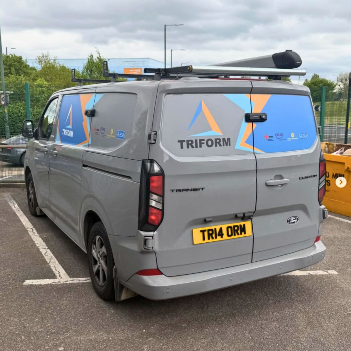 Magnetic van signs