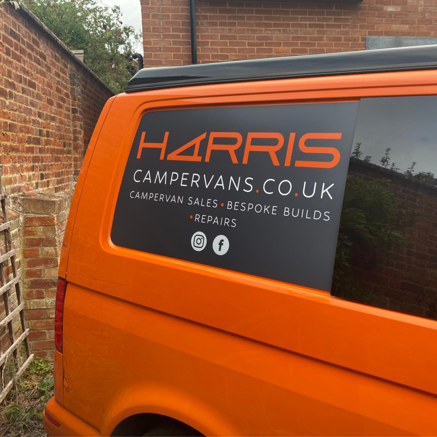 Magnetic van signs