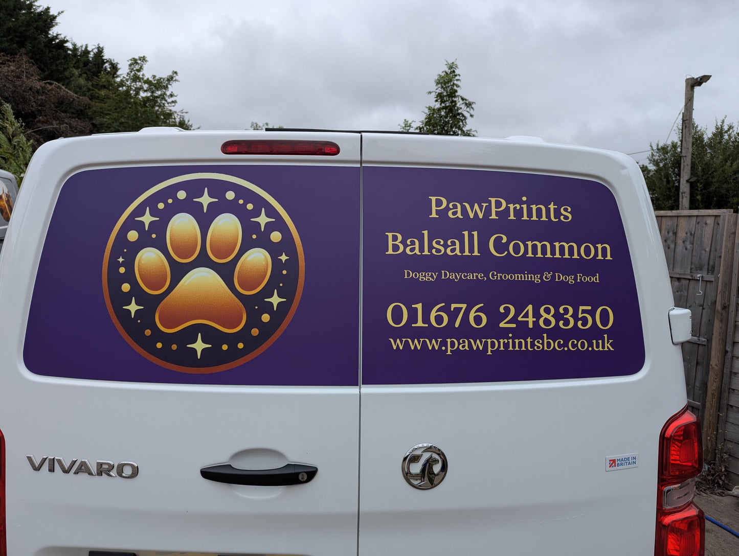 Magnetic van signs